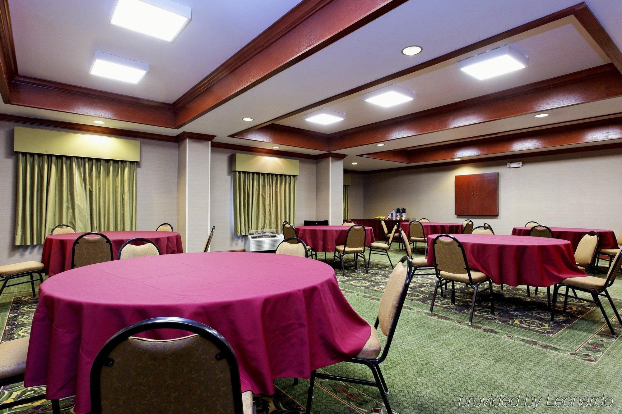 Holiday Inn Express Hotel & Suites Burleson - Fort Worth, An Ihg Hotel מראה חיצוני תמונה